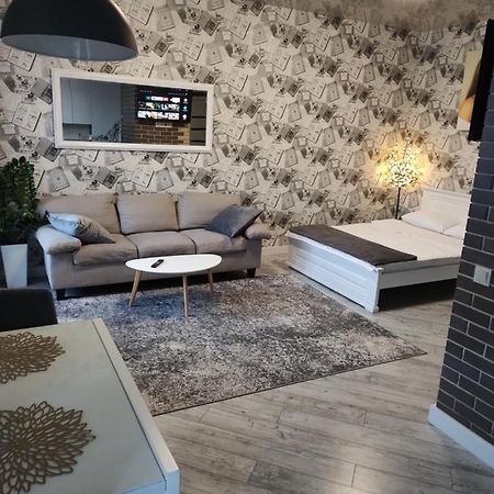 Просторі Lux Апартаменти На Центральному Проспекті, Великий Smart Tv,Преміум-Підписки Youtube Та Онлайн-Кінотеатрів , Кавомашина, Відкритий Балкон, Звітні Документи Kryvyj Rih Esterno foto
