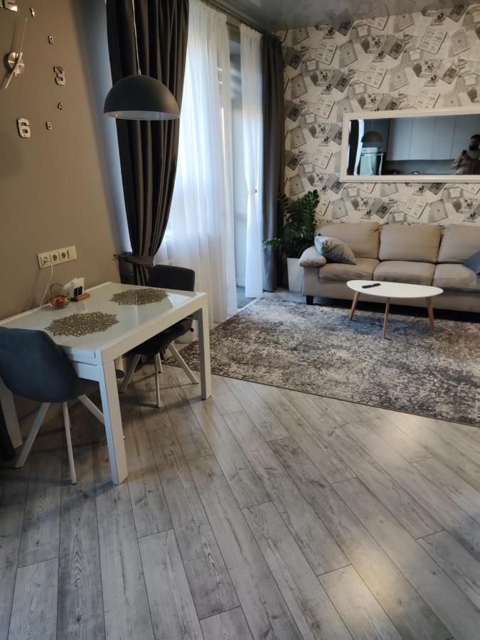 Просторі Lux Апартаменти На Центральному Проспекті, Великий Smart Tv,Преміум-Підписки Youtube Та Онлайн-Кінотеатрів , Кавомашина, Відкритий Балкон, Звітні Документи Kryvyj Rih Esterno foto
